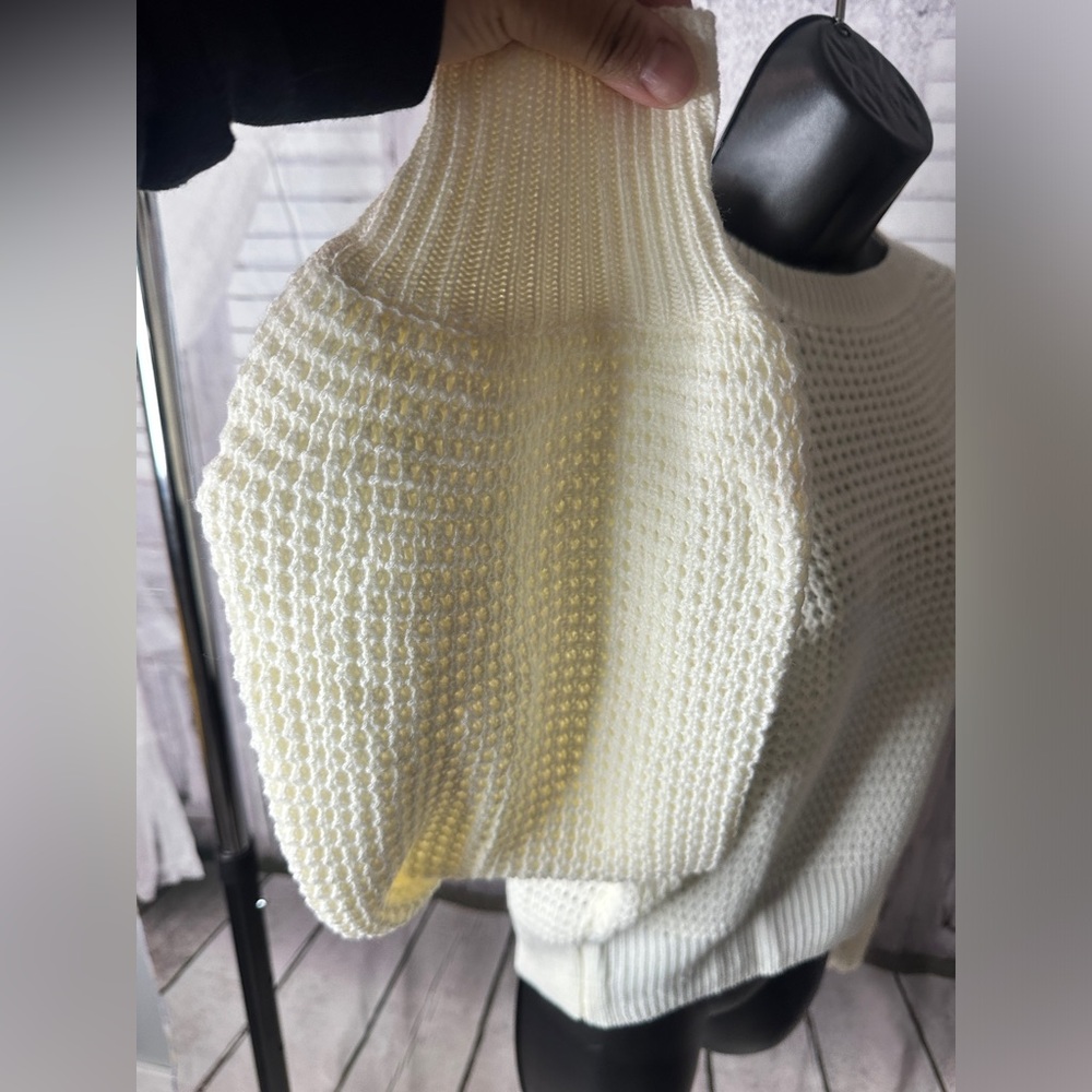 Knit sweater - Picture 3 of 9